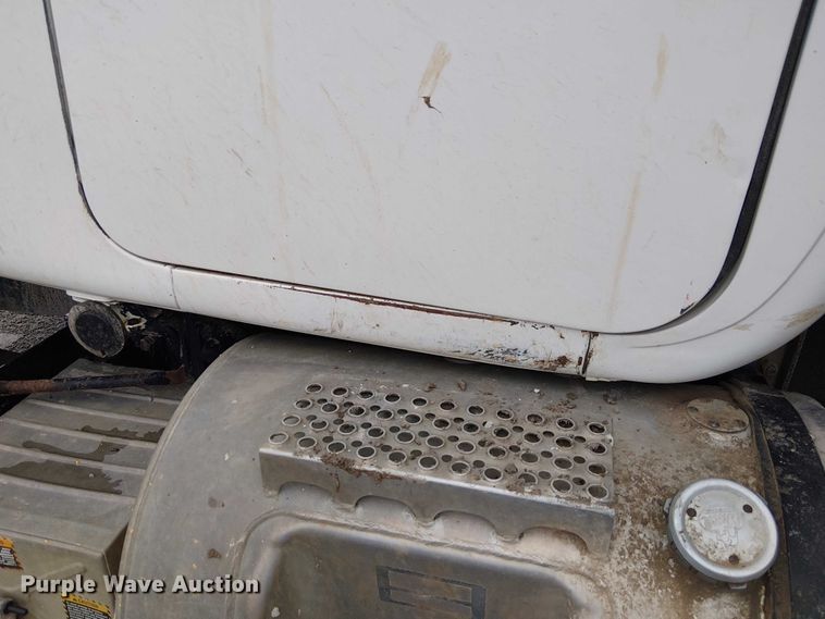 image for item FK0798 1999 Mack RD688S dump truck