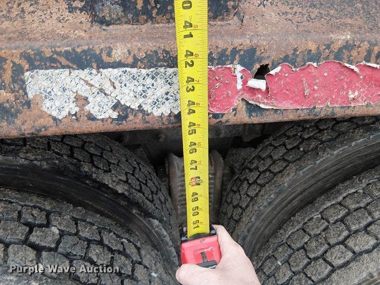 image for item FK0798 1999 Mack RD688S dump truck