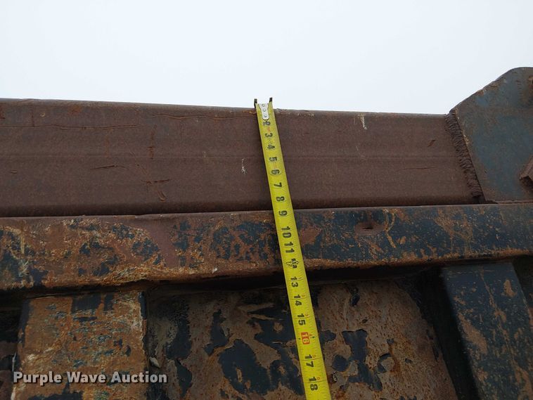 image for item FK0798 1999 Mack RD688S dump truck