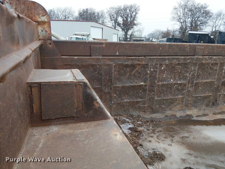 image for item FK0798 1999 Mack RD688S dump truck