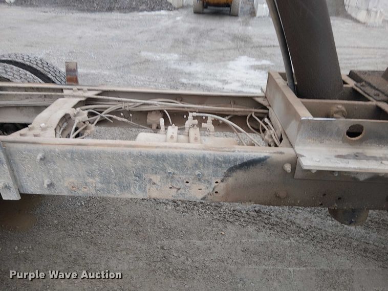 image for item FK0798 1999 Mack RD688S dump truck