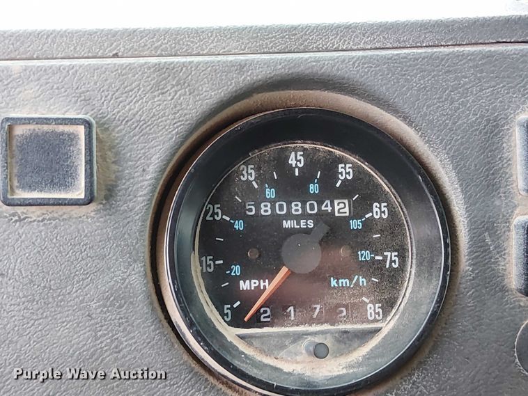 image for item FK0798 1999 Mack RD688S dump truck