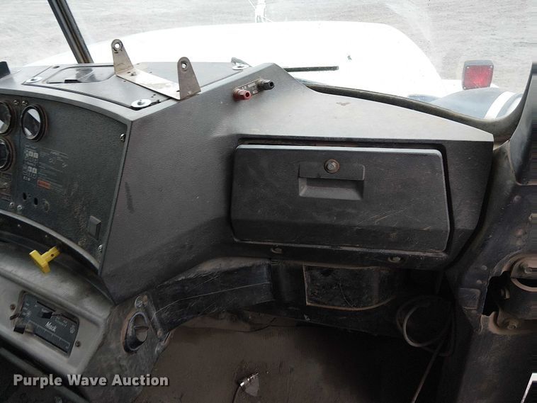 image for item FK0798 1999 Mack RD688S dump truck