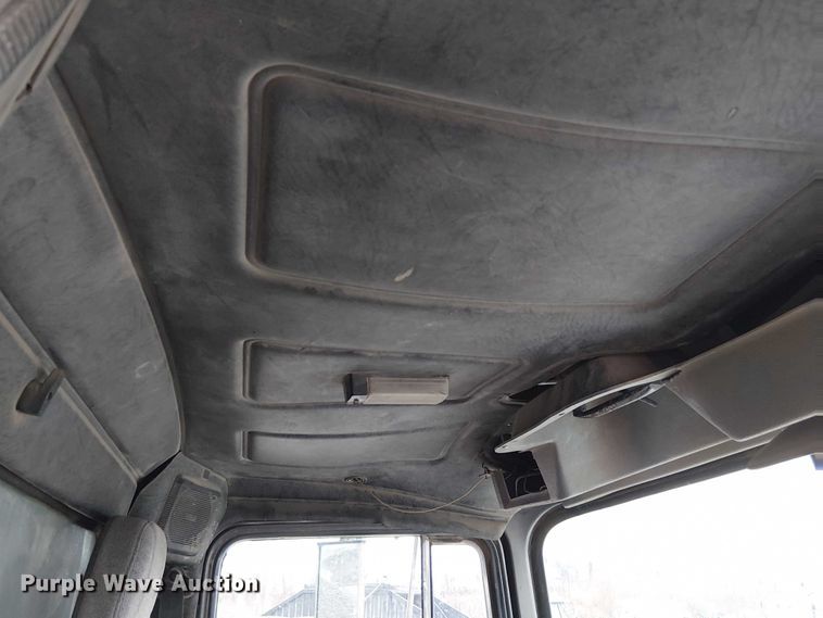 image for item FK0798 1999 Mack RD688S dump truck