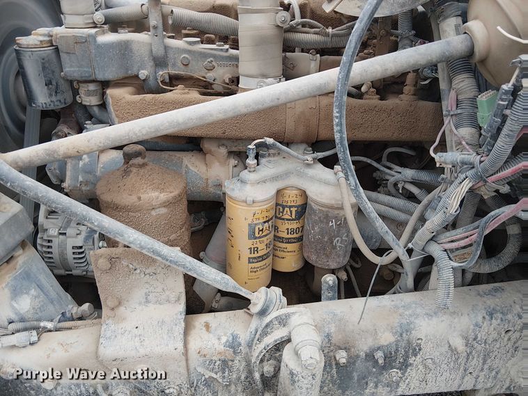 image for item FK0798 1999 Mack RD688S dump truck