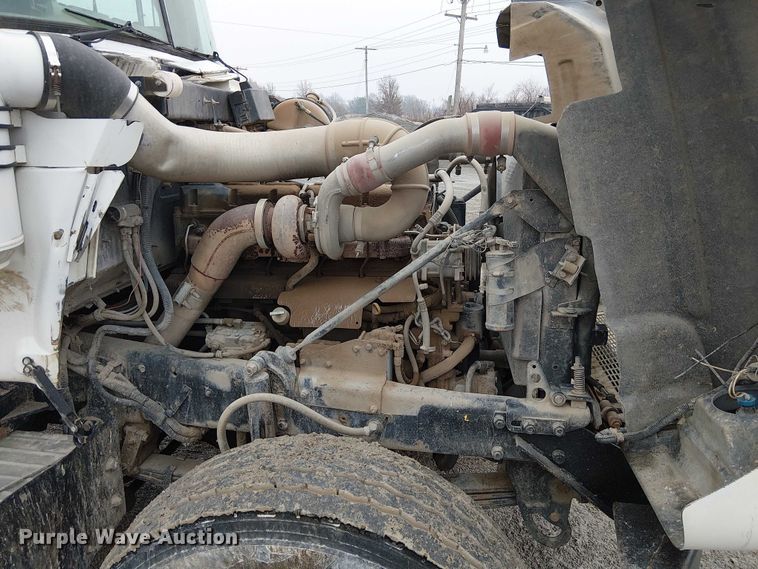 image for item FK0798 1999 Mack RD688S dump truck