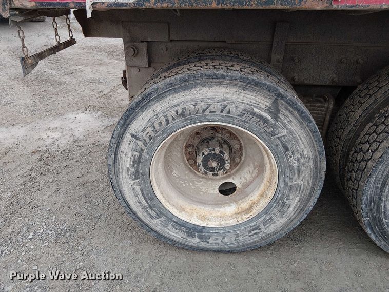 image for item FK0798 1999 Mack RD688S dump truck