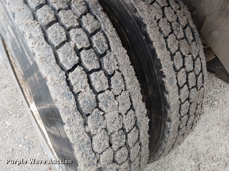 image for item FK0798 1999 Mack RD688S dump truck