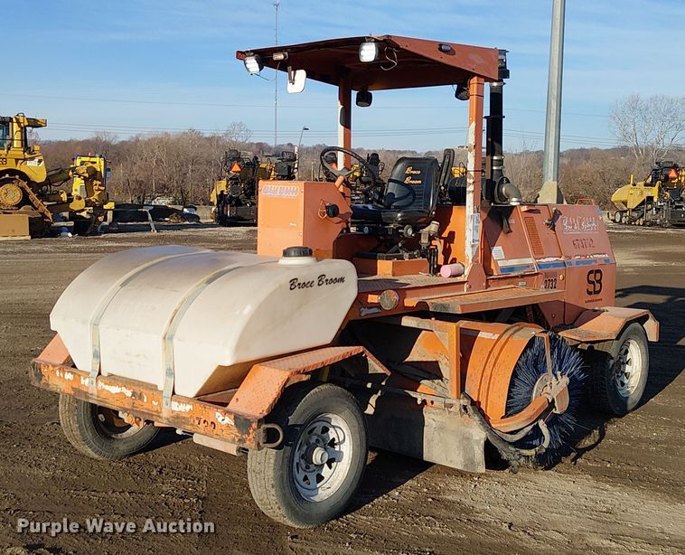 image for item FK0829 2006 Broce RJ 350 broom