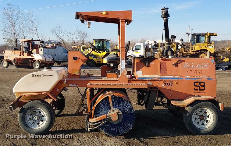 image for item FK0829 2006 Broce RJ 350 broom