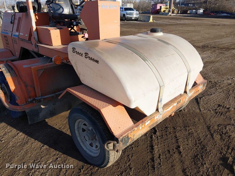 image for item FK0829 2006 Broce RJ 350 broom