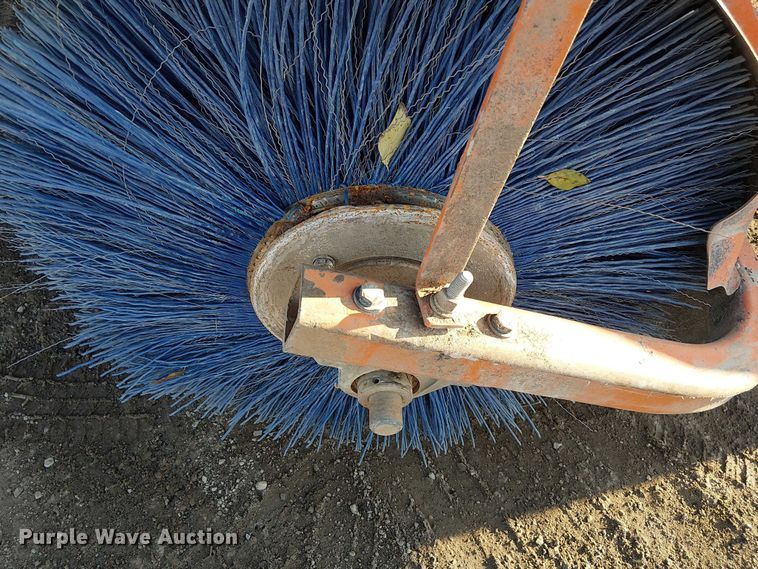 image for item FK0829 2006 Broce RJ 350 broom