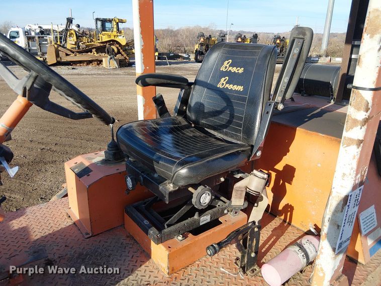 image for item FK0829 2006 Broce RJ 350 broom