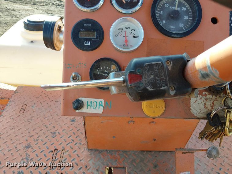 image for item FK0829 2006 Broce RJ 350 broom