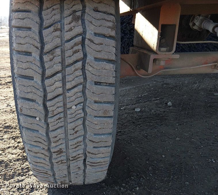 image for item FK0829 2006 Broce RJ 350 broom