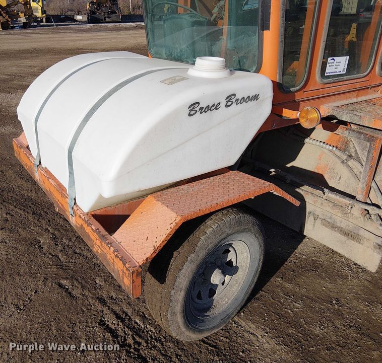 image for item FK0830 2006 Broce RJ 350 broom