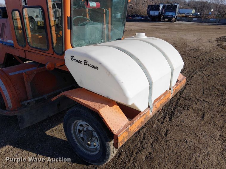 image for item FK0830 2006 Broce RJ 350 broom