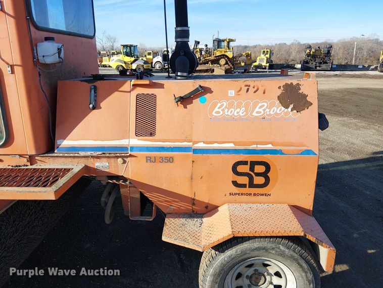 image for item FK0830 2006 Broce RJ 350 broom