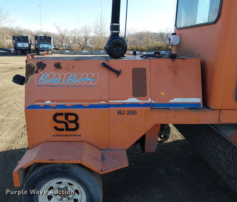 image for item FK0830 2006 Broce RJ 350 broom