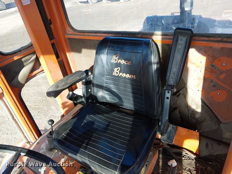 image for item FK0830 2006 Broce RJ 350 broom