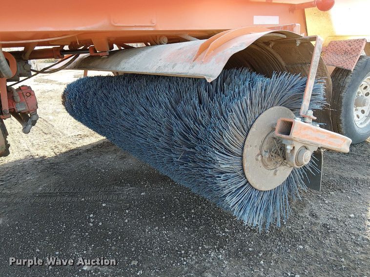 image for item FK0831 2007 Broce RJ 350 broom