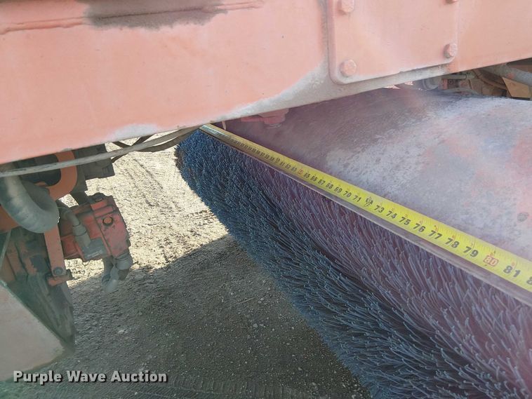 image for item FK0831 2007 Broce RJ 350 broom