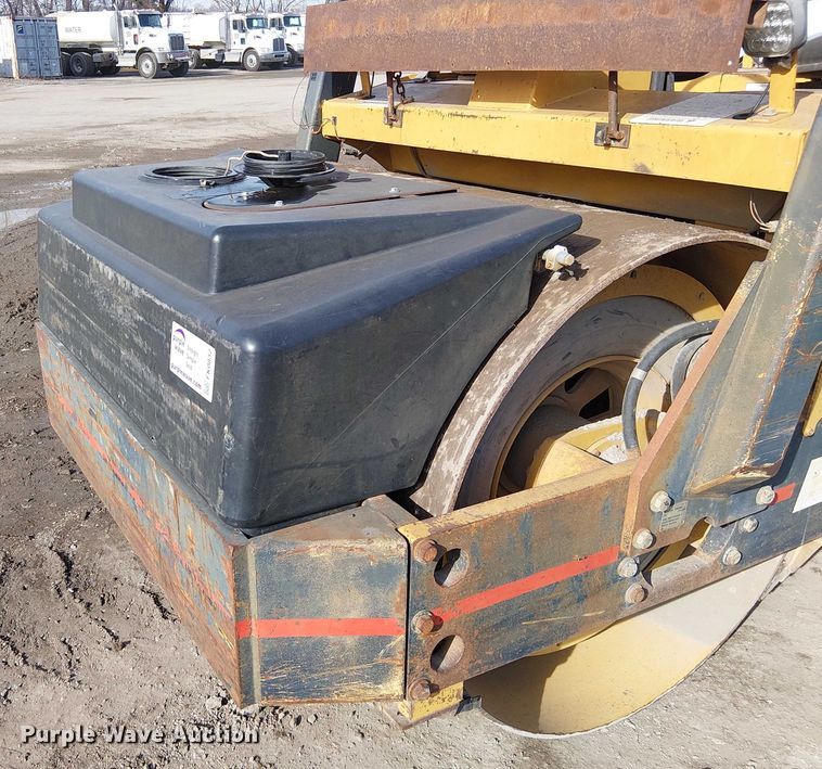 image for item FK0832 Hypac C766C double drum vibratory roller