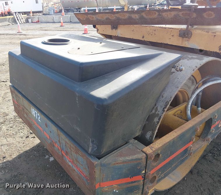 image for item FK0832 Hypac C766C double drum vibratory roller