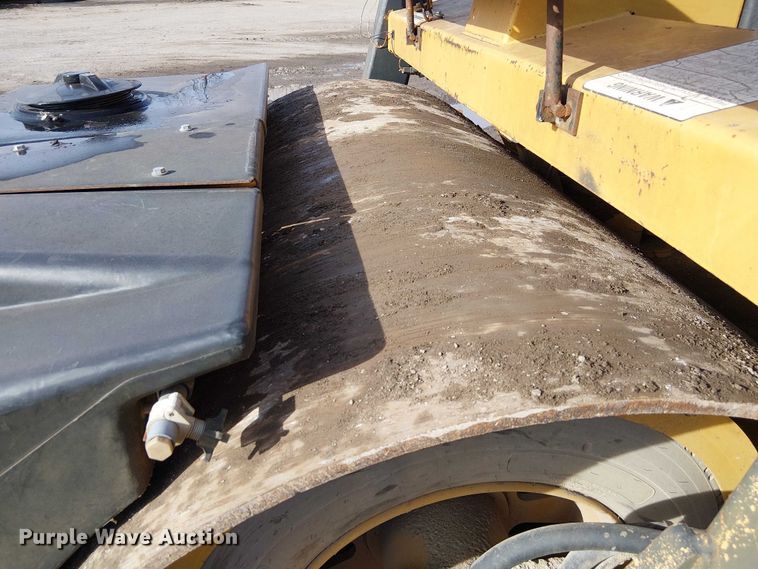 image for item FK0832 Hypac C766C double drum vibratory roller