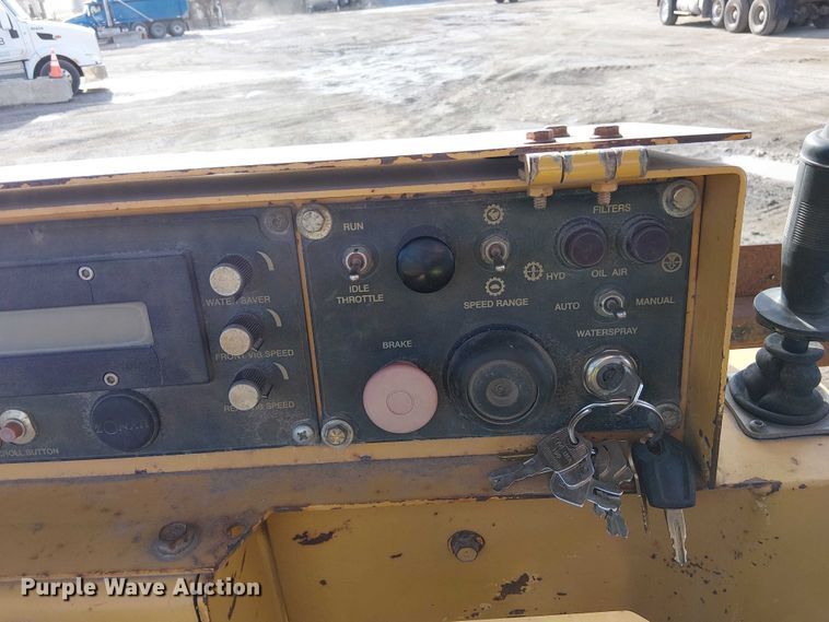 image for item FK0832 Hypac C766C double drum vibratory roller