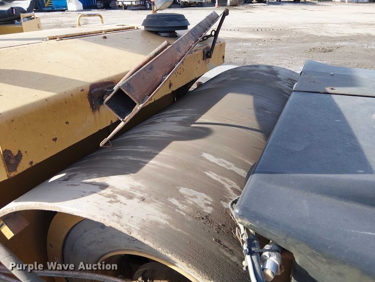 image for item FK0832 Hypac C766C double drum vibratory roller