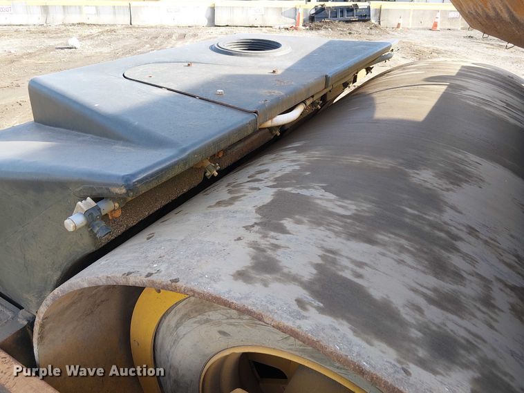 image for item FK0832 Hypac C766C double drum vibratory roller