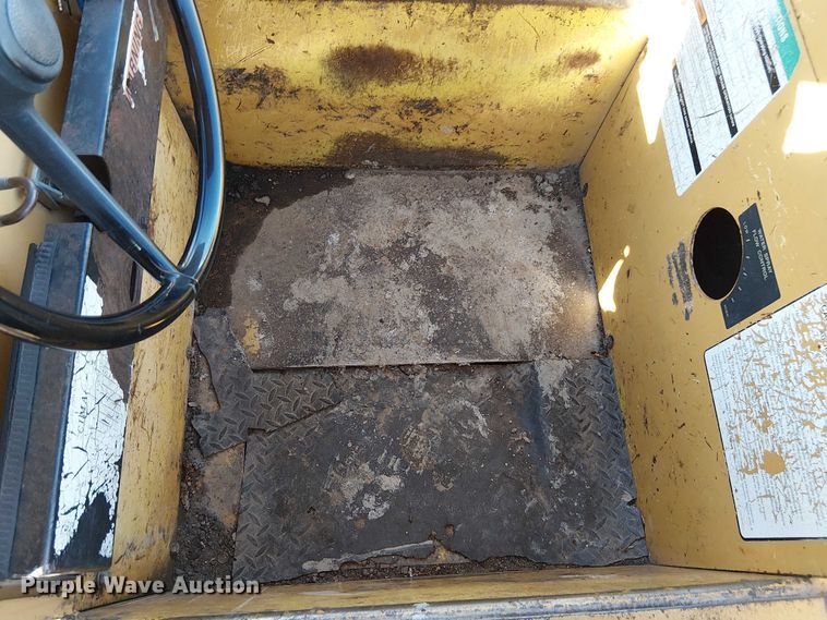 image for item FK0835 1999 Hypac C530AH pneumatic roller