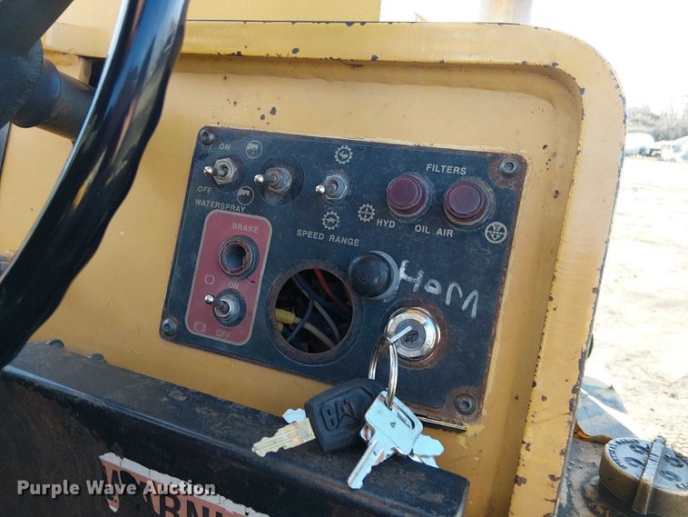 image for item FK0835 1999 Hypac C530AH pneumatic roller