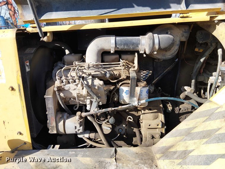 image for item FK0835 1999 Hypac C530AH pneumatic roller