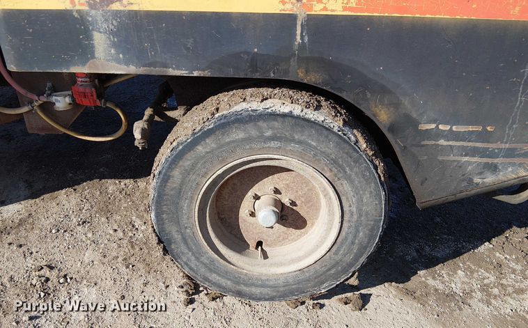 image for item FK0835 1999 Hypac C530AH pneumatic roller