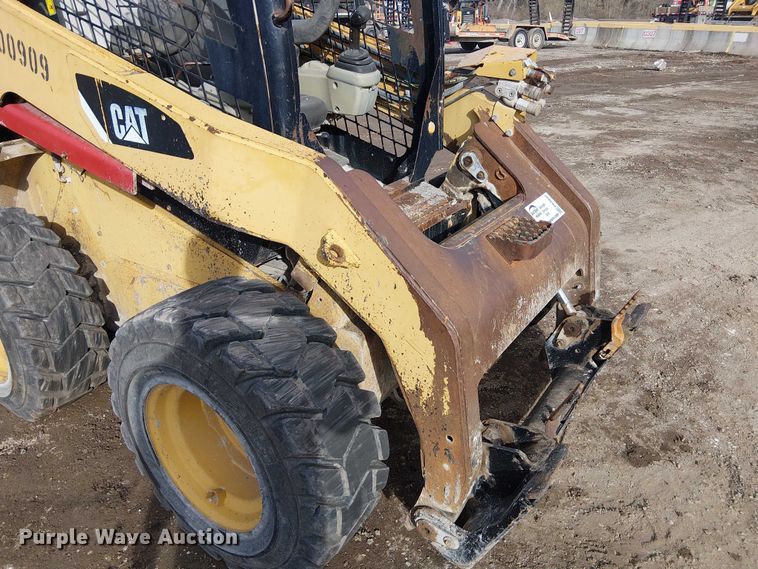 image for item FK0837 2008 Caterpillar 246C skid steer loader
