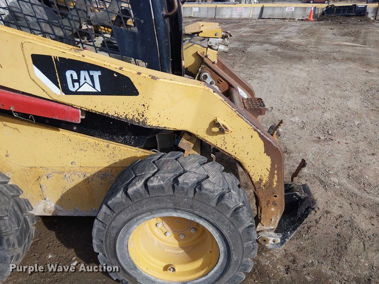image for item FK0837 2008 Caterpillar 246C skid steer loader
