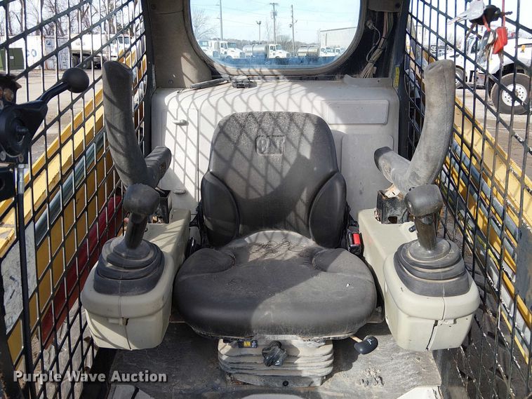 image for item FK0837 2008 Caterpillar 246C skid steer loader