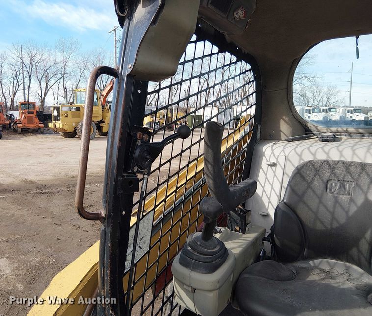 image for item FK0837 2008 Caterpillar 246C skid steer loader