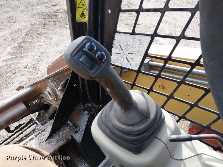 image for item FK0837 2008 Caterpillar 246C skid steer loader