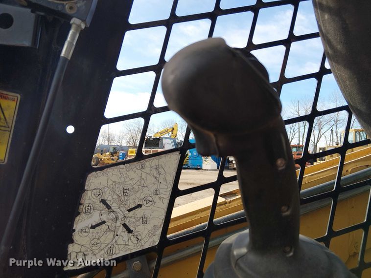 image for item FK0837 2008 Caterpillar 246C skid steer loader