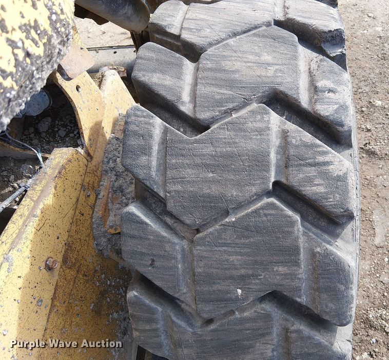 image for item FK0837 2008 Caterpillar 246C skid steer loader