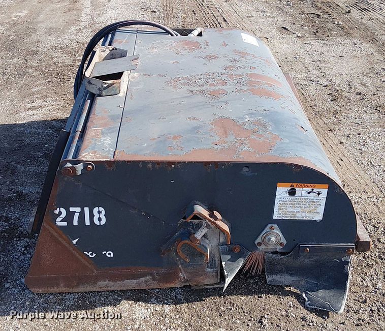 image for item FK0838 Ingersoll Rand Sweeper 72 skid steer sweeper