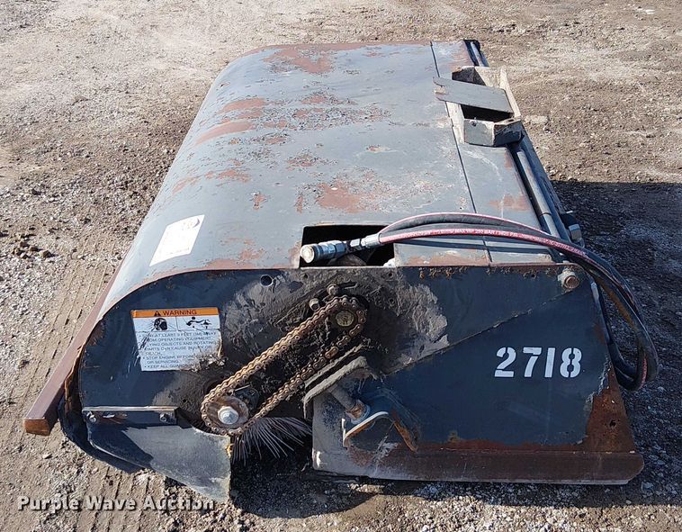 image for item FK0838 Ingersoll Rand Sweeper 72 skid steer sweeper