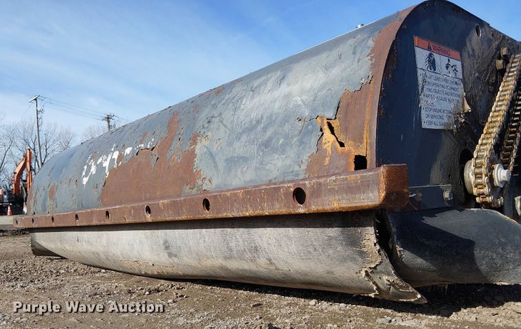 image for item FK0838 Ingersoll Rand Sweeper 72 skid steer sweeper