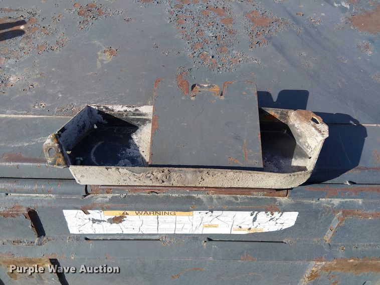 image for item FK0838 Ingersoll Rand Sweeper 72 skid steer sweeper