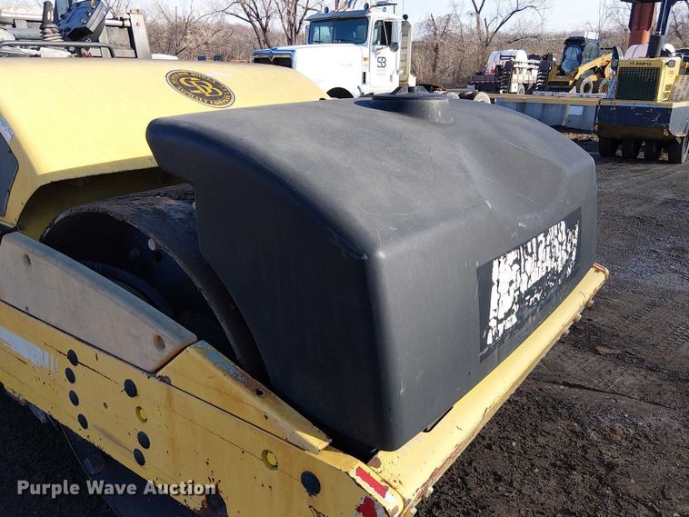 image for item FK0840 Hypac C766D double drum vibratory roller