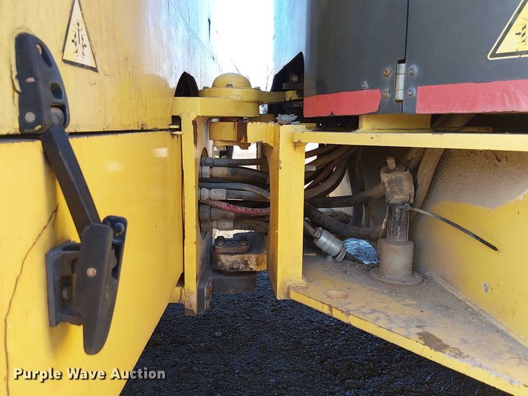 image for item FK0840 Hypac C766D double drum vibratory roller