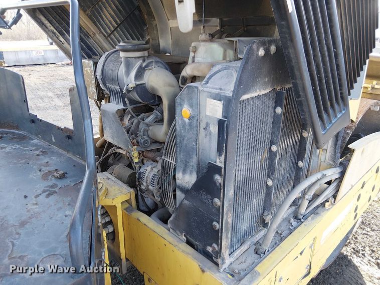 image for item FK0840 Hypac C766D double drum vibratory roller